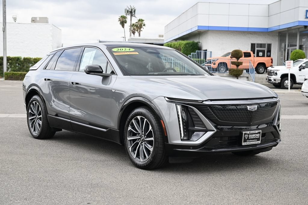 2024 Cadillac LYRIQ Sport 2 in Argent Silver Metallic — front three-quarter view