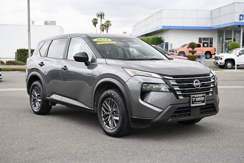 2024 Nissan Rogue S in Gray — front three-quarter view