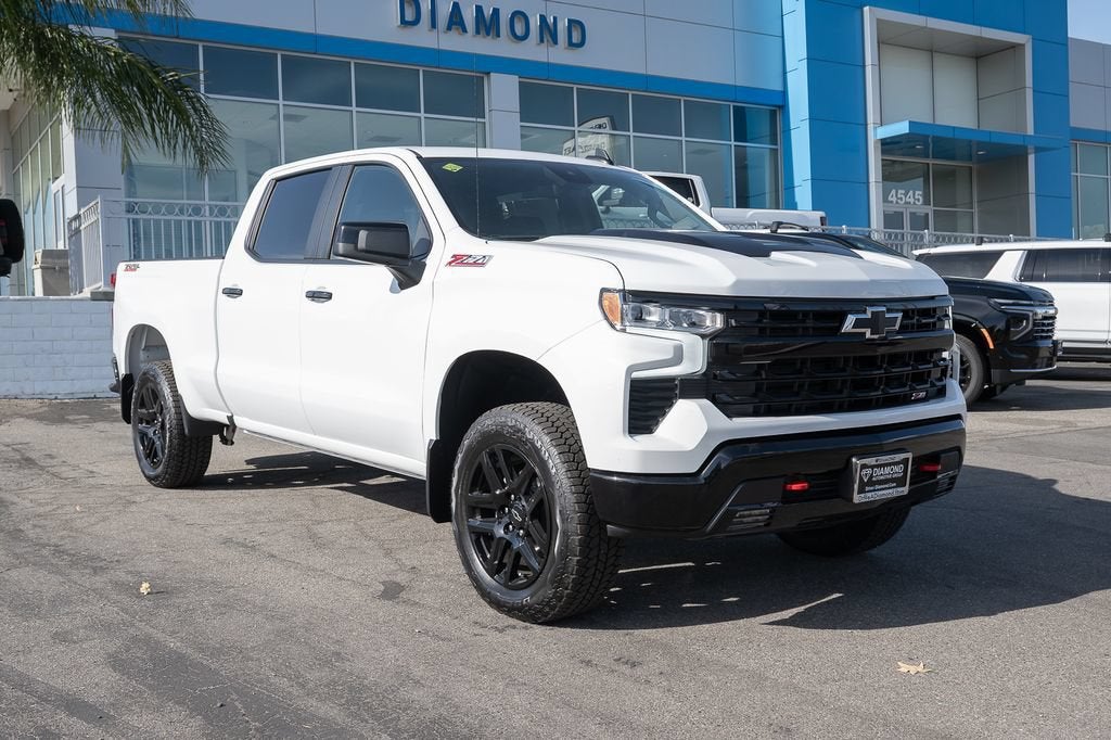 2026 Chevrolet Silverado 1500 LT Trail Boss in Summit White — front three-quarter view