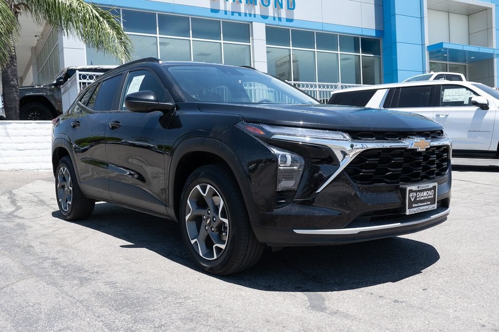 2025 Chevrolet Trax LT in Mosaic Black Metallic — front three-quarter view